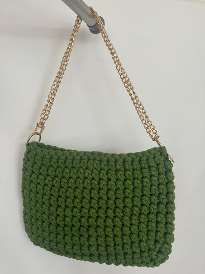 handgemachte Häkeltasche aus Baumwolle in moss green – natürliche mittelgroße Tasche